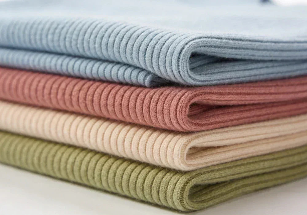 Cómo quitar arrugas de la ropa de punto sin planchar